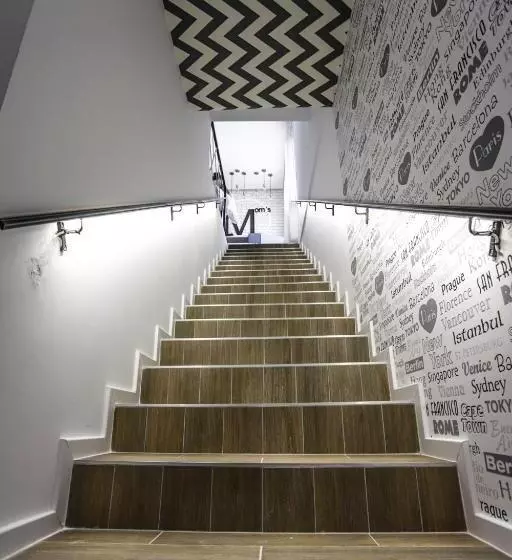 پانسیون Mom`s House