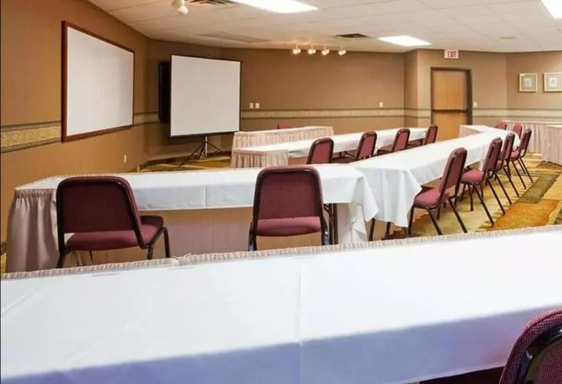 هاستل Norwood Inn & Suites Eagan St Paul & Mall Of America