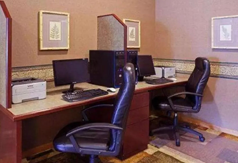 هاستل Norwood Inn & Suites Eagan St Paul & Mall Of America