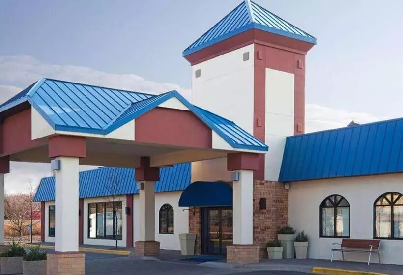 هاستل Norwood Inn & Suites Eagan St Paul & Mall Of America