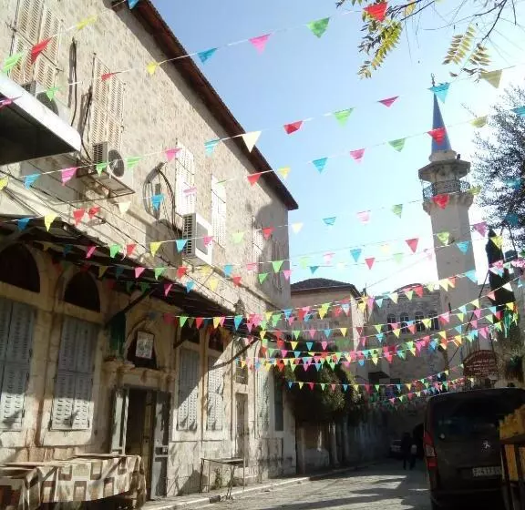 هاستل Turquoise