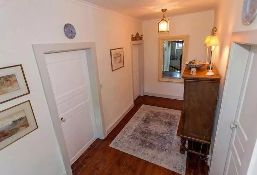 Aamiaismajoitus (B&B) La Vieille Maison D'aurin