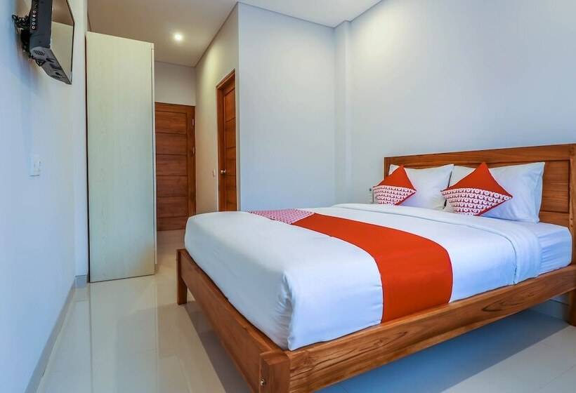 Отель Oyo 1200 Kencana Residence