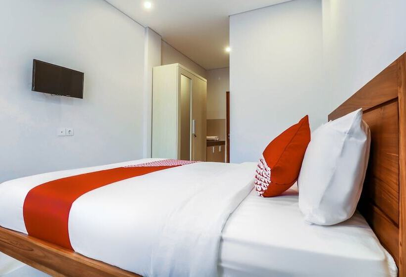 Отель Oyo 1200 Kencana Residence