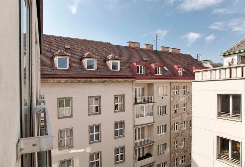 Pension Sacher Apartments Am Stephansplatz