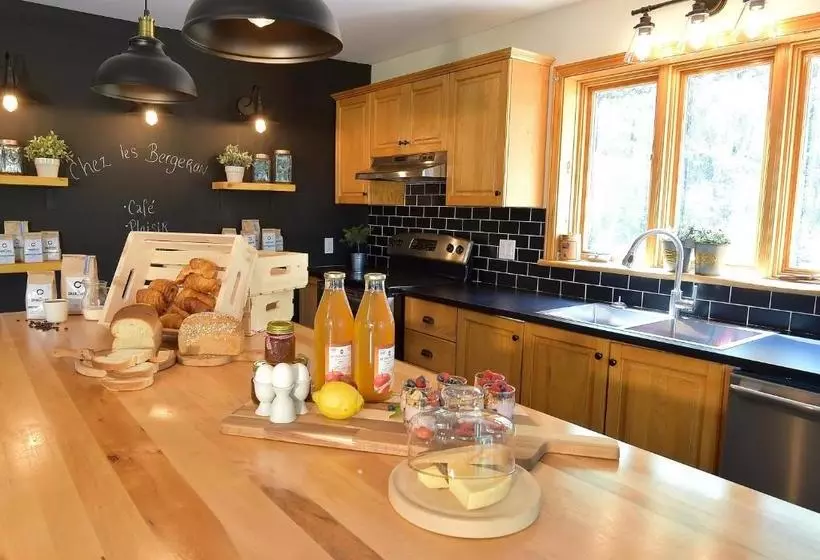 Aamiaismajoitus (B&B) Chez Les Bergeron
