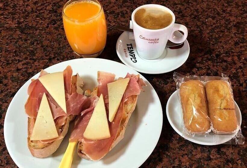 פנסיון Hostal Restaurante Taibilla