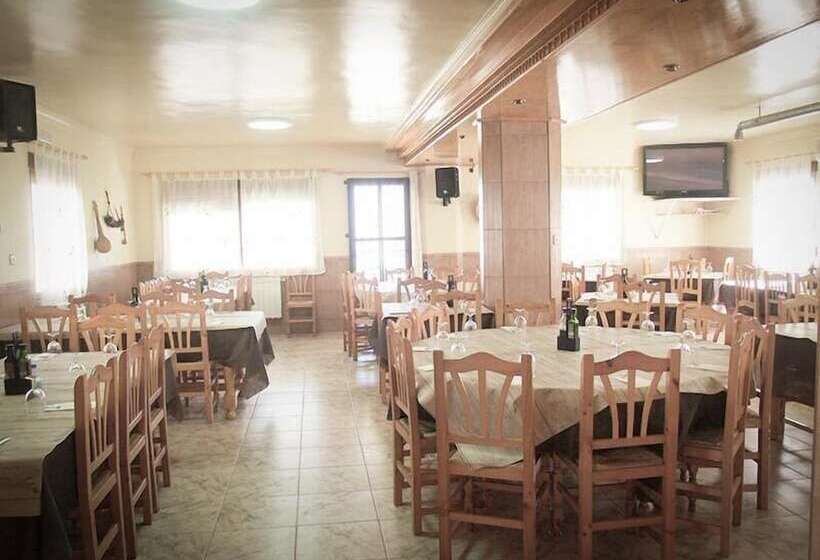 פנסיון Hostal Restaurante Taibilla