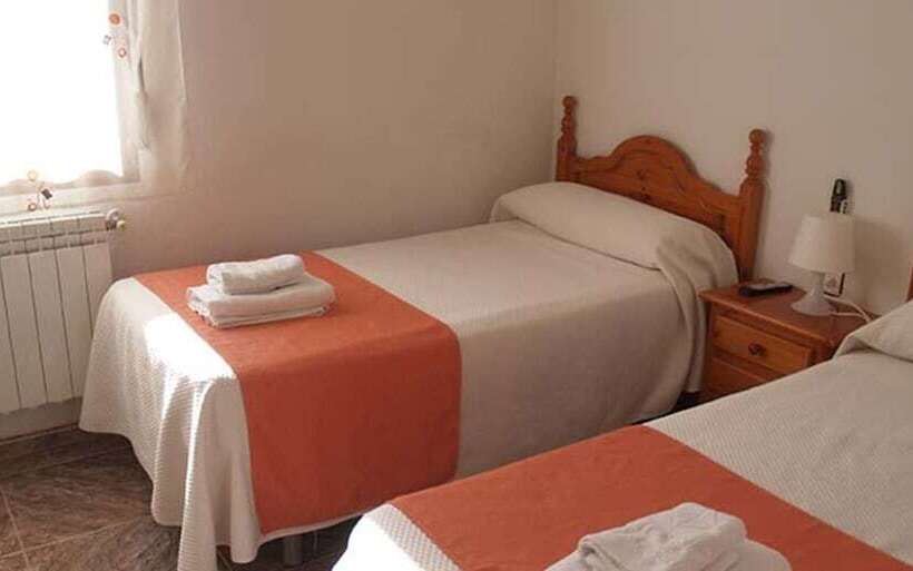 פנסיון Hostal Restaurante Taibilla