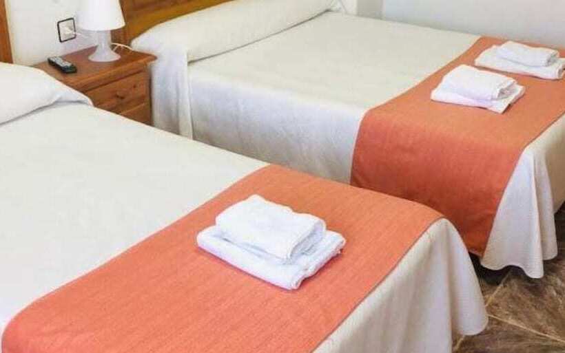 פנסיון Hostal Restaurante Taibilla