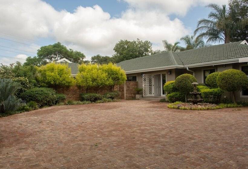 پانسیون Clifton Corner Guest House