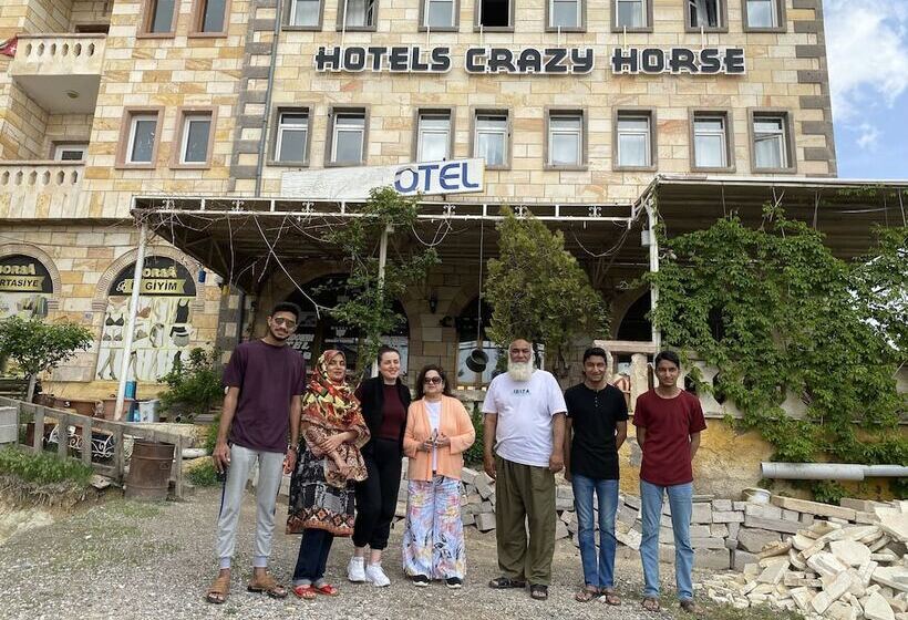 فندق صغير S Crazy Horse