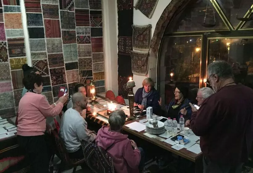 ユースホステル S Crazy Horse