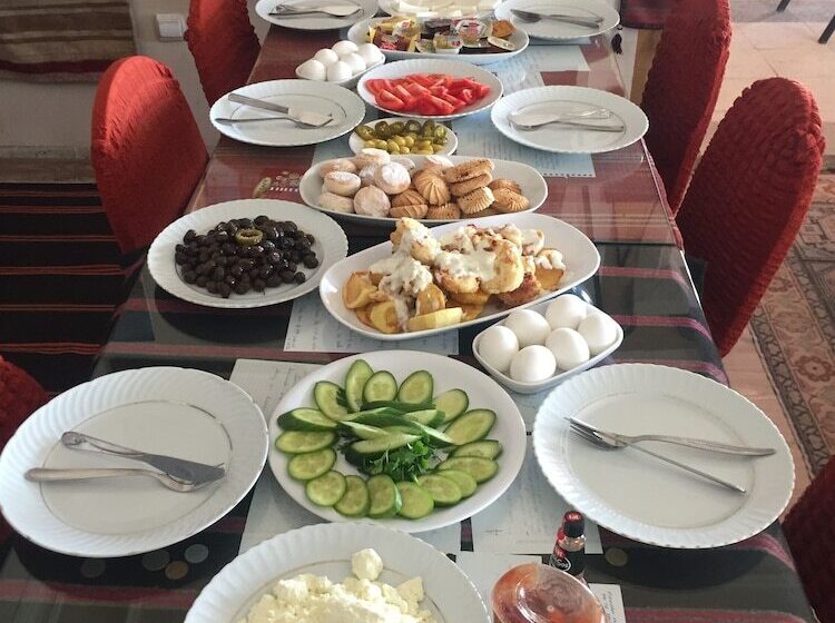 فندق صغير S Crazy Horse