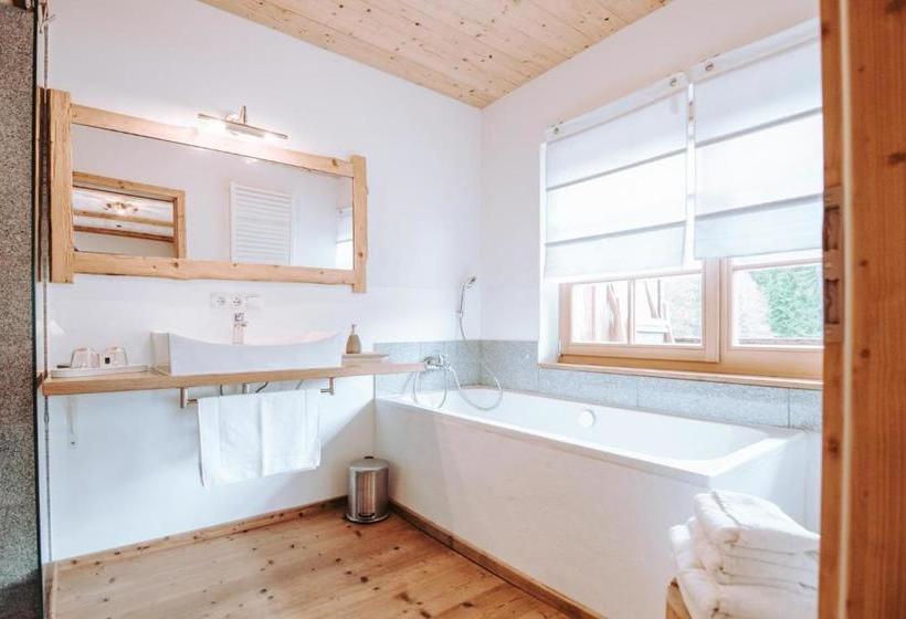 فندق Und Restaurant Am Fichtelsee