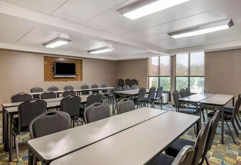 호텔 Comfort Inn Northeast