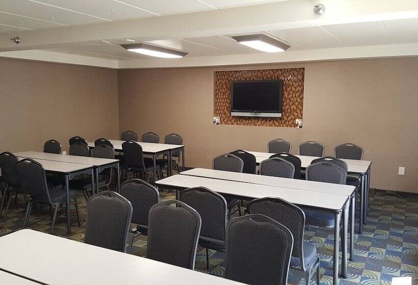 فندق Comfort Inn Northeast