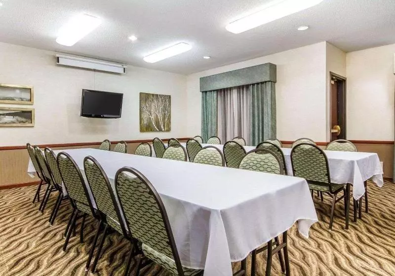 Hotelli Comfort Suites