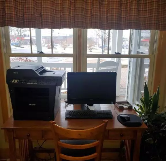 هتل Country Inn At The Mall