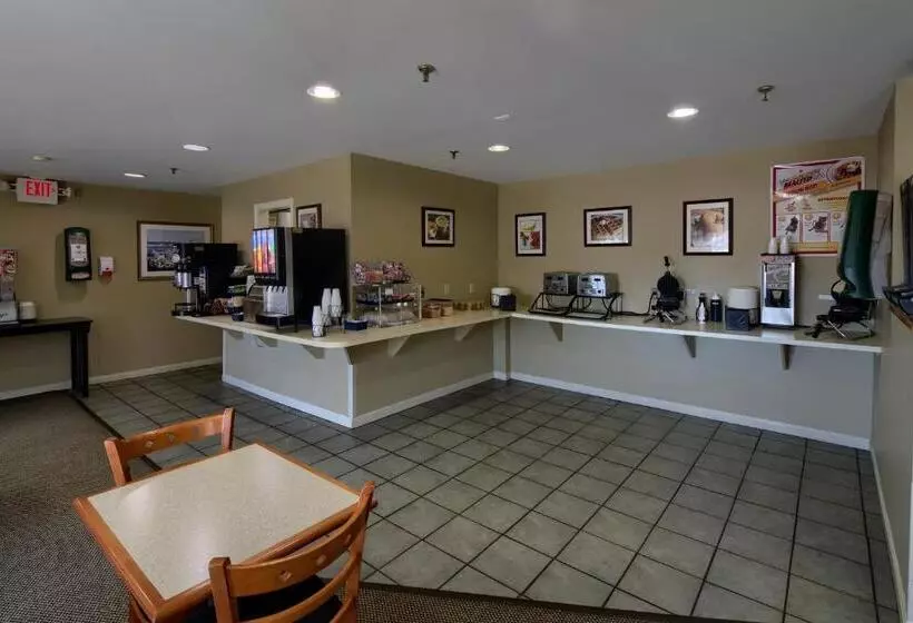 هتل Country Inn At The Mall