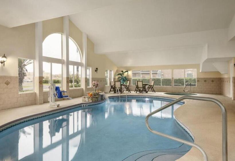 ホテル Country Inn & Suites By Radisson, Kingsland, Ga