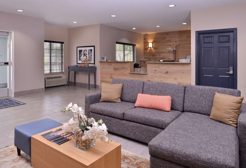 בית מלון כפרי Country Inn & Suites By Radisson, Omaha Airport, Ia