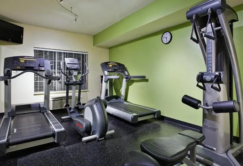 هتل Country Inn & Suites By Radisson, Omaha Airport, Ia