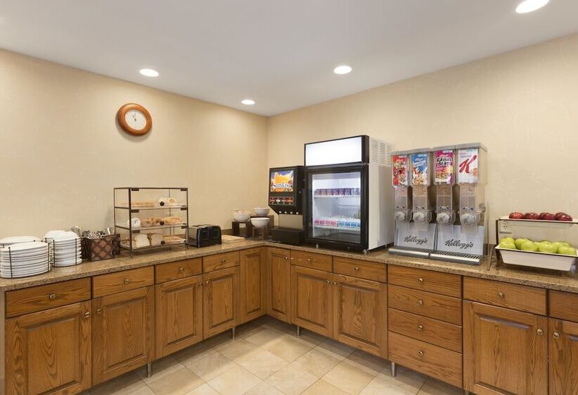 ホテル Country Inn & Suites By Radisson, Rochester, Mn