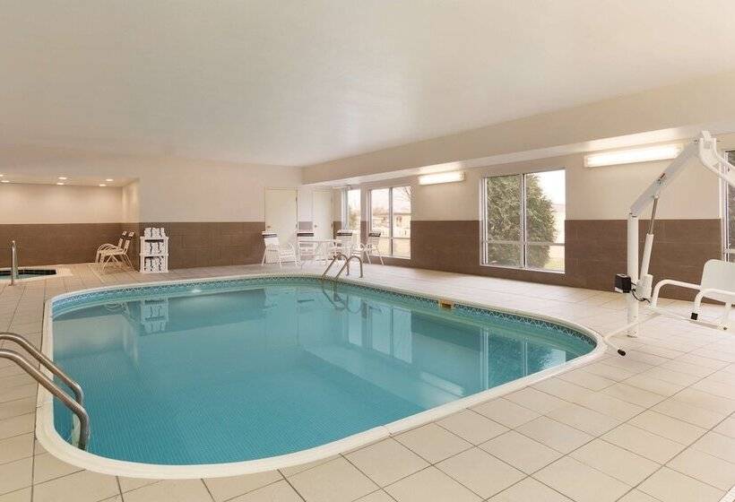 ホテル Country Inn & Suites By Radisson, Rochester, Mn