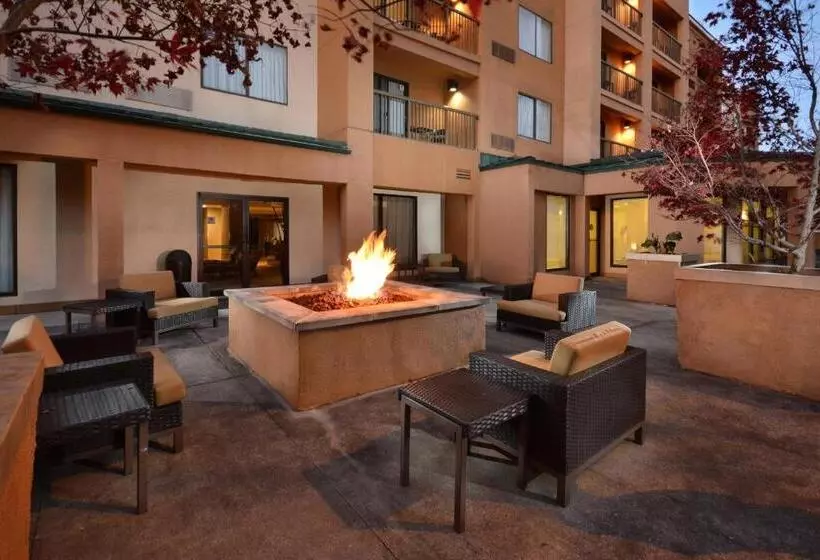 ホテル Courtyard Beckley