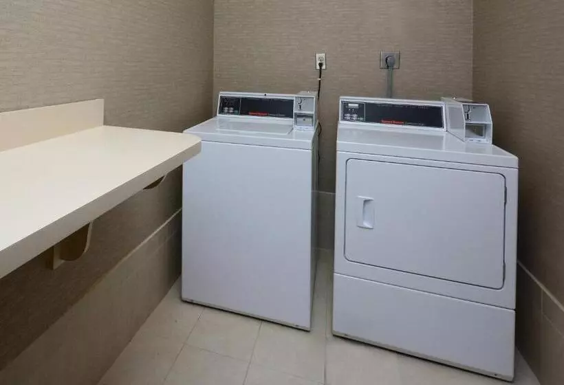 ホテル Courtyard Beckley