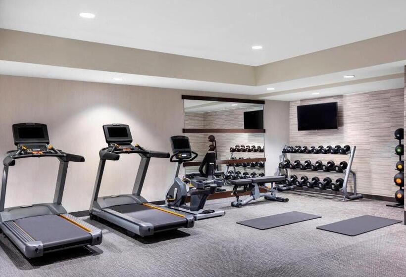 فندق Courtyard Bowling Green Convention Center