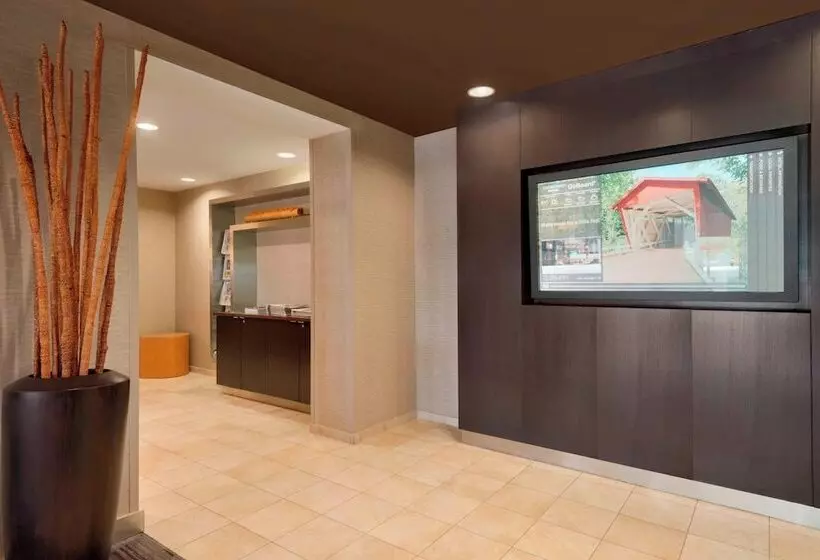 ホテル Courtyard Akron Fairlawn
