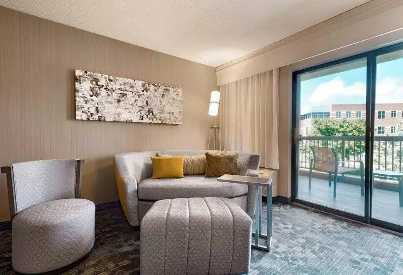 ホテル Courtyard Akron Fairlawn