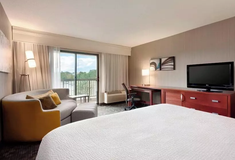 ホテル Courtyard Akron Fairlawn