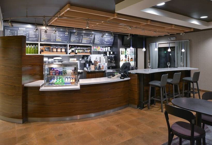 ホテル Courtyard By Marriott Charlotte Matthews