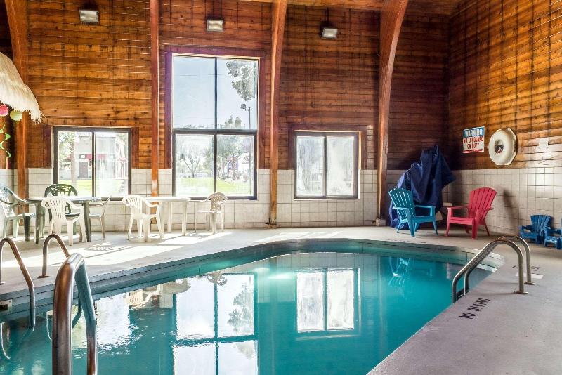 فندق Econo Lodge North