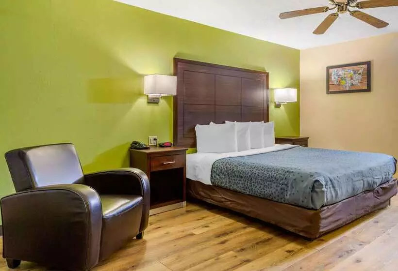 ホテル Econo Lodge West   Coors Blvd