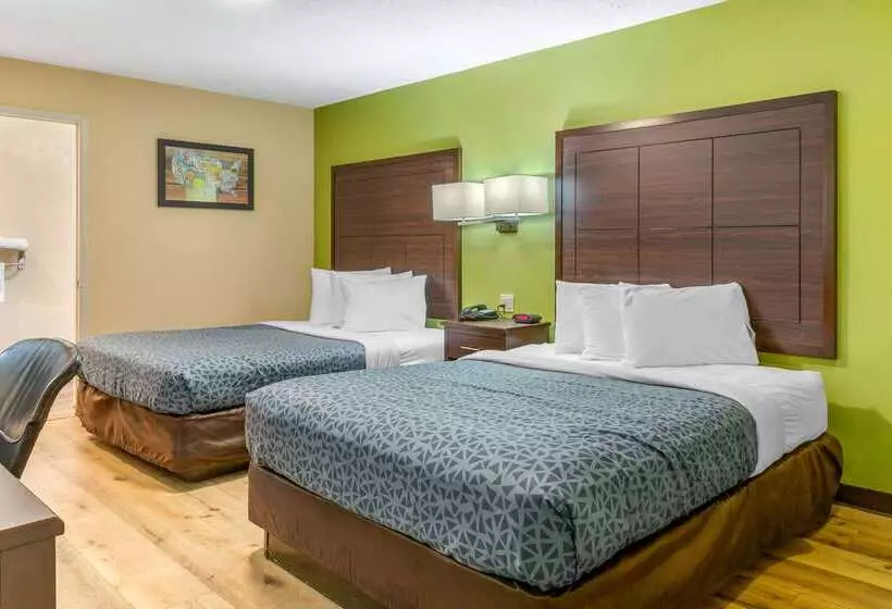 ホテル Econo Lodge West   Coors Blvd