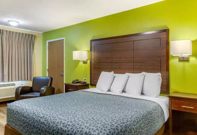 ホテル Econo Lodge West   Coors Blvd