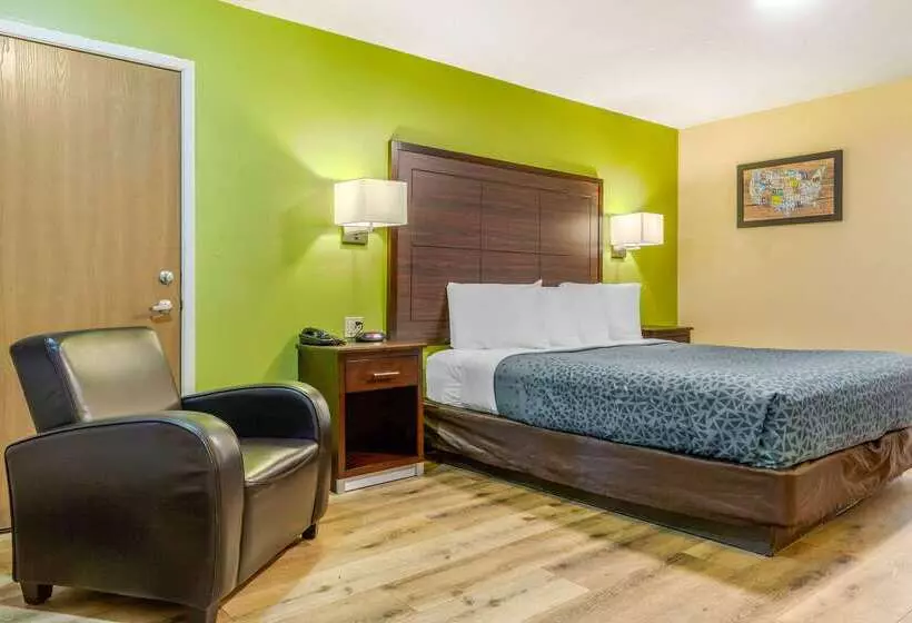 ホテル Econo Lodge West   Coors Blvd