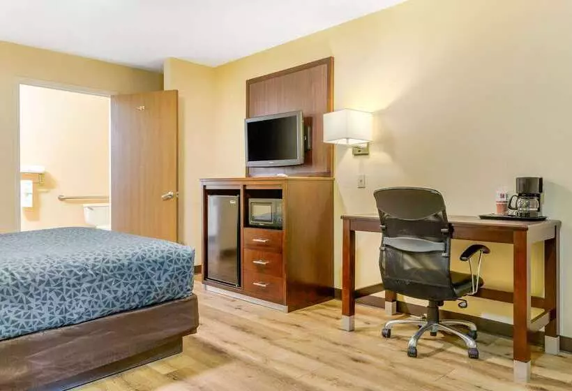 ホテル Econo Lodge West   Coors Blvd