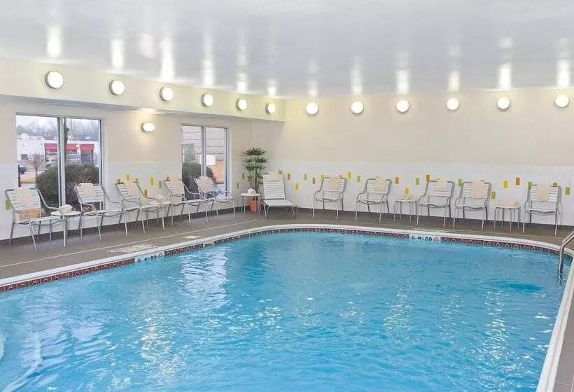 酒店 Fairfield Inn & Suites By Marriott Memphis East Galleria