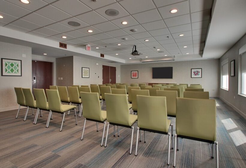 فندق Holiday Inn Express & Suites Aurora   Naperville, An Ihg