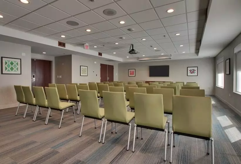 Hotelli Holiday Inn Express & Suites Aurora   Naperville, An Ihg