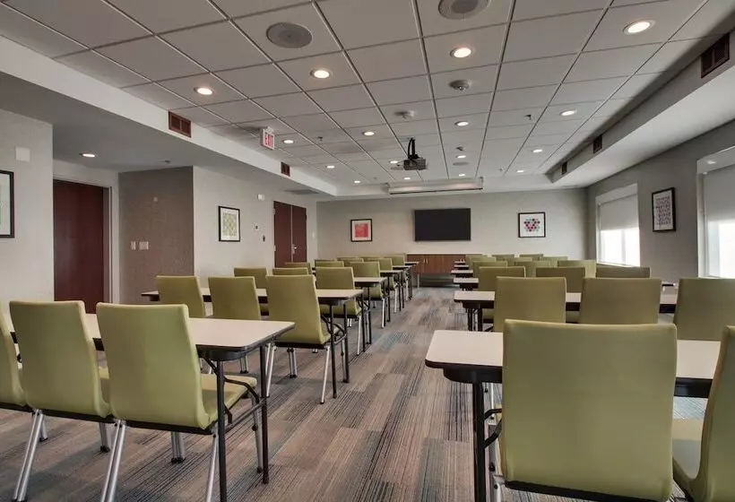Hotelli Holiday Inn Express & Suites Aurora   Naperville, An Ihg