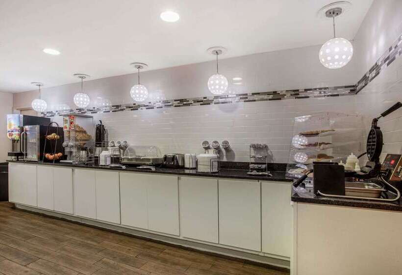 فندق La Quinta Inn By Wyndham Decatur Alabama