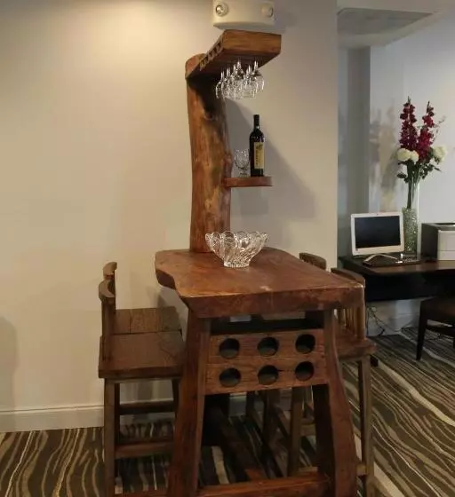 Regalia Hotel & Conference Center