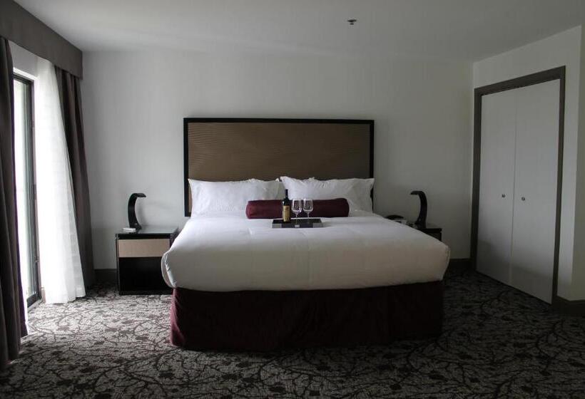 Regalia Hotel & Conference Center