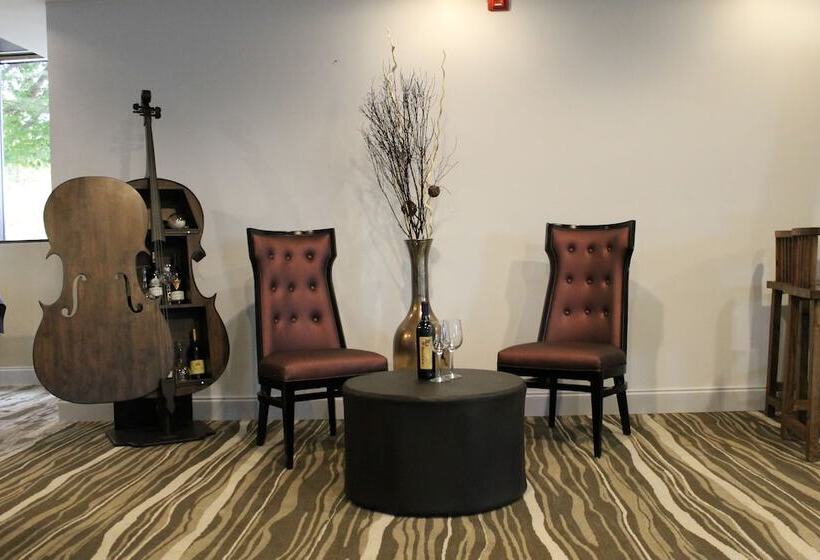 Regalia Hotel & Conference Center